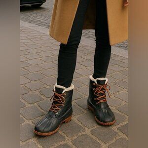 Classic Warm Sherpa Duck Boots Leather Accents Rubber Sole Winter Sz 8